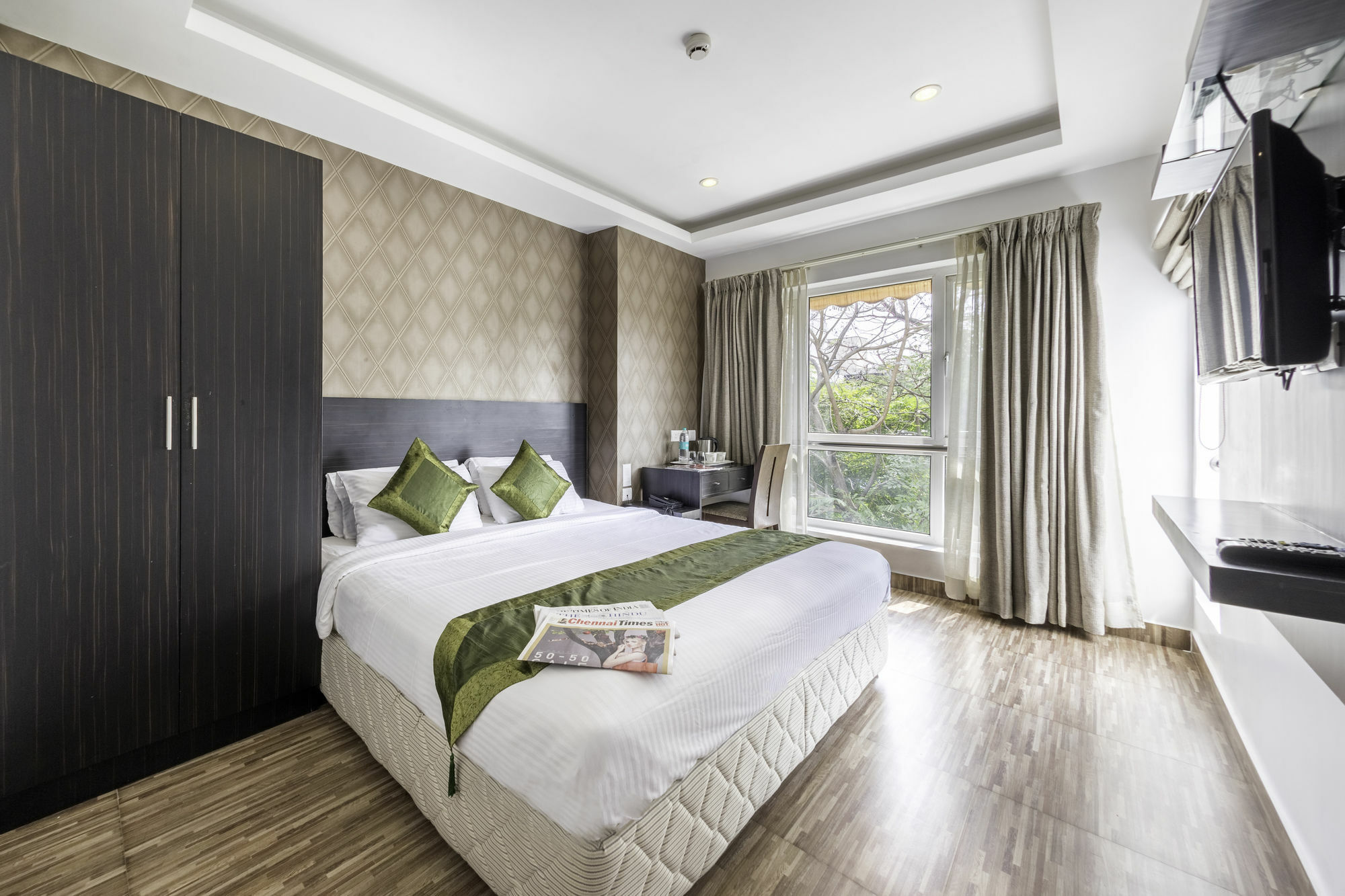 Treebo Trend J'S Five Two Boutique Hotel Chennai Exterior foto