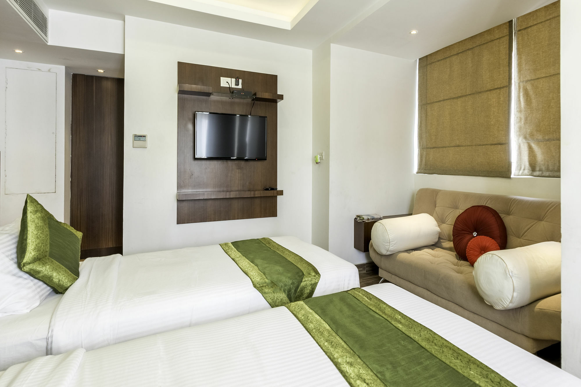 Treebo Trend J'S Five Two Boutique Hotel Chennai Exterior foto