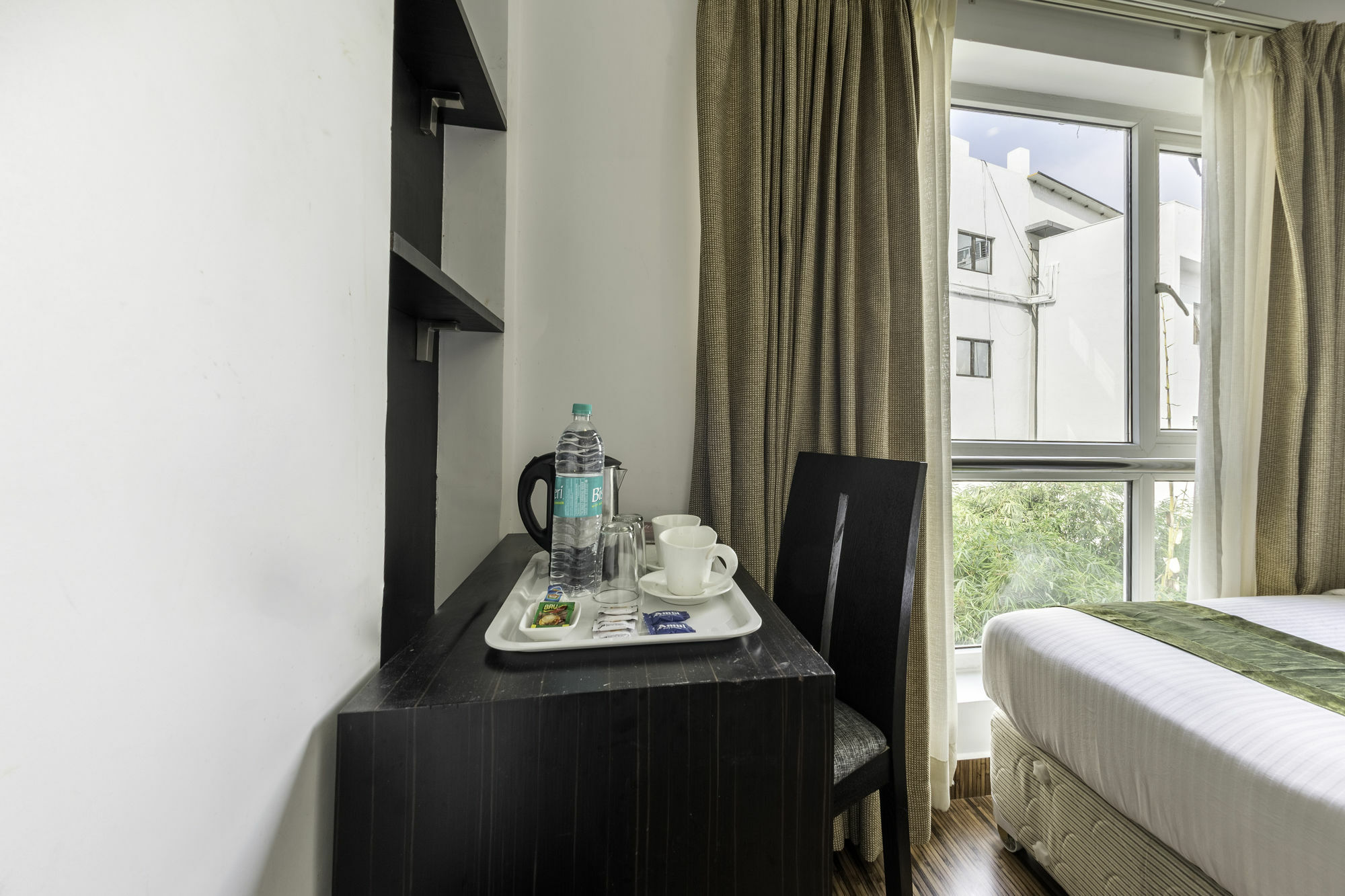 Treebo Trend J'S Five Two Boutique Hotel Chennai Exterior foto